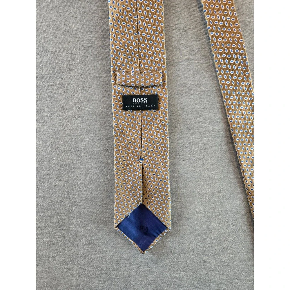 Hugo Boss Necktie Mens OS Gold Blue Geometric Micro Pattern Silk Made in Italy
